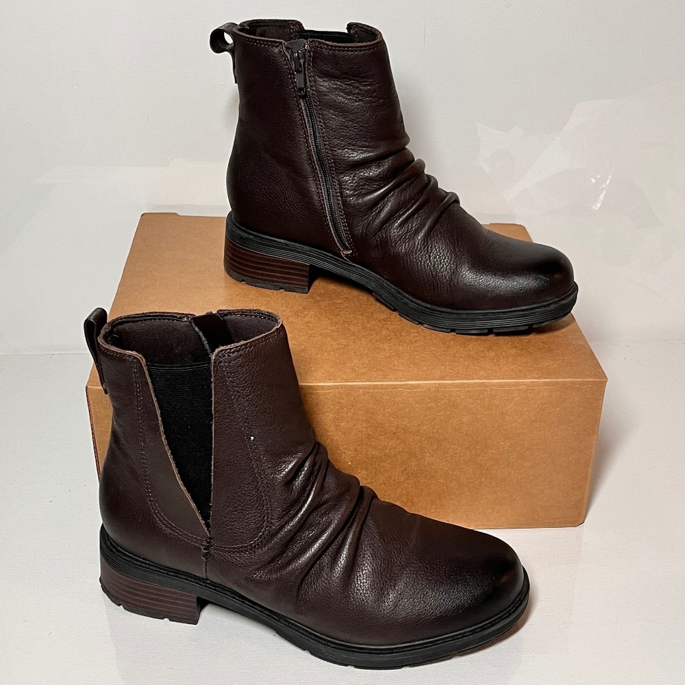 Clarks Collection Hearth Rose Leather Ankle Boot - image 1